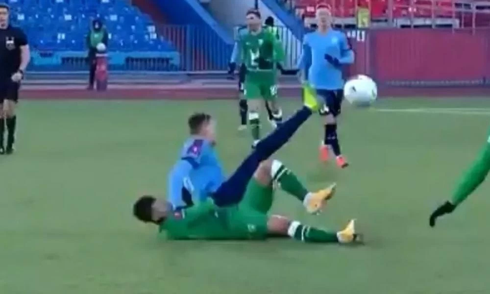 Ρωσία: Τραυματισμός παίκτη από αντίπαλο... τον άφησε αναίσθητο!